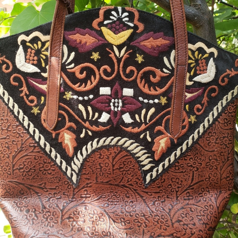 🐴 SCULLY Western Tooled & Embroidered Purse Faux